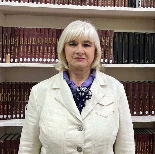 Лосева Инна Владимировна.